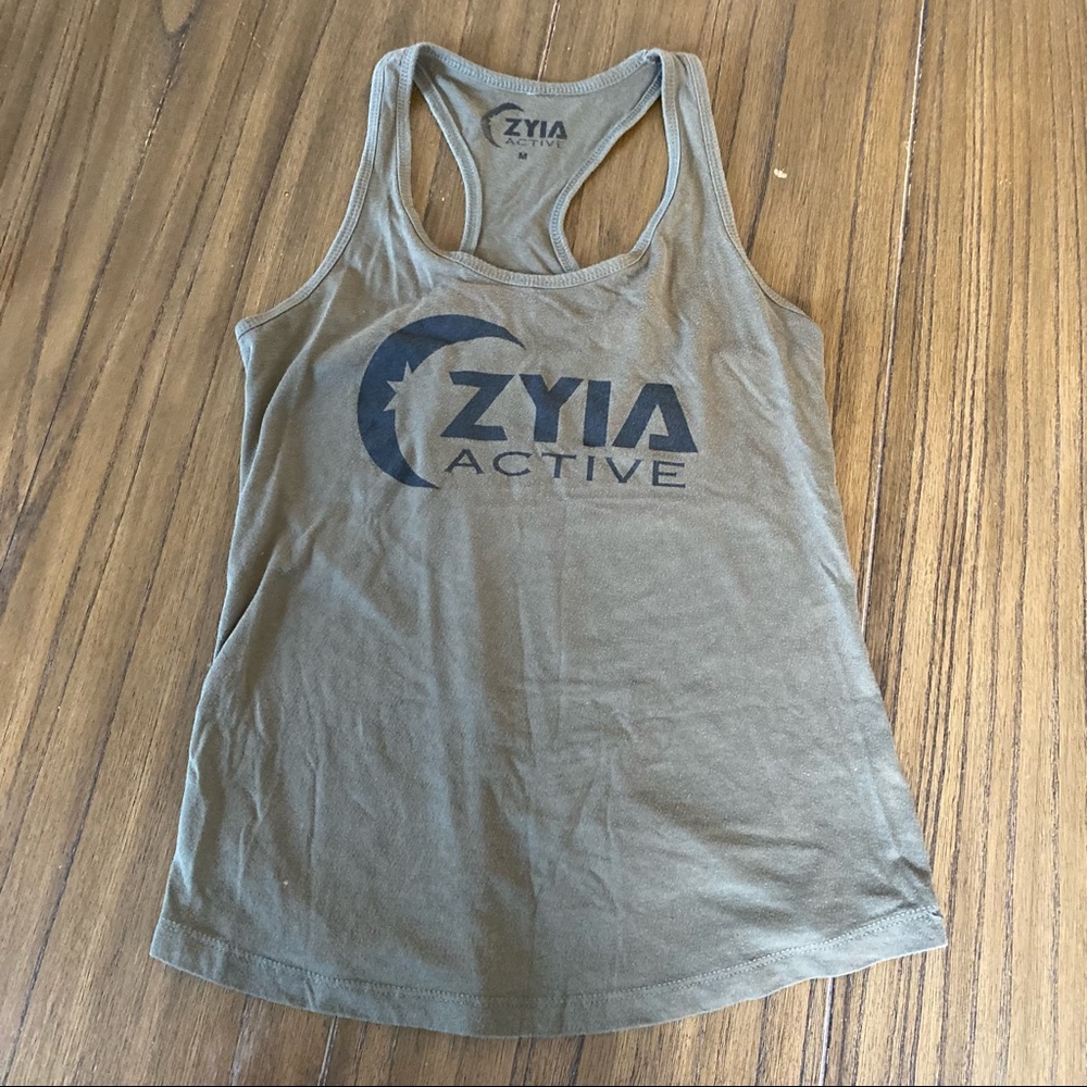 Zyia racerback tank top graphic shirt